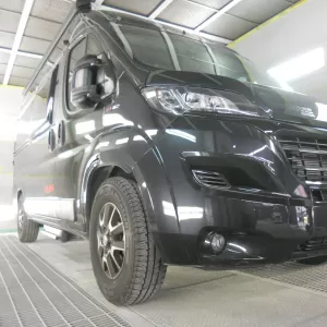 相模原市南区 キャンピングカー事故修理専門店 FIAT DUCATO Sunlight CLIFF 板金塗装修理　板金職人さん募集中のサムネイル